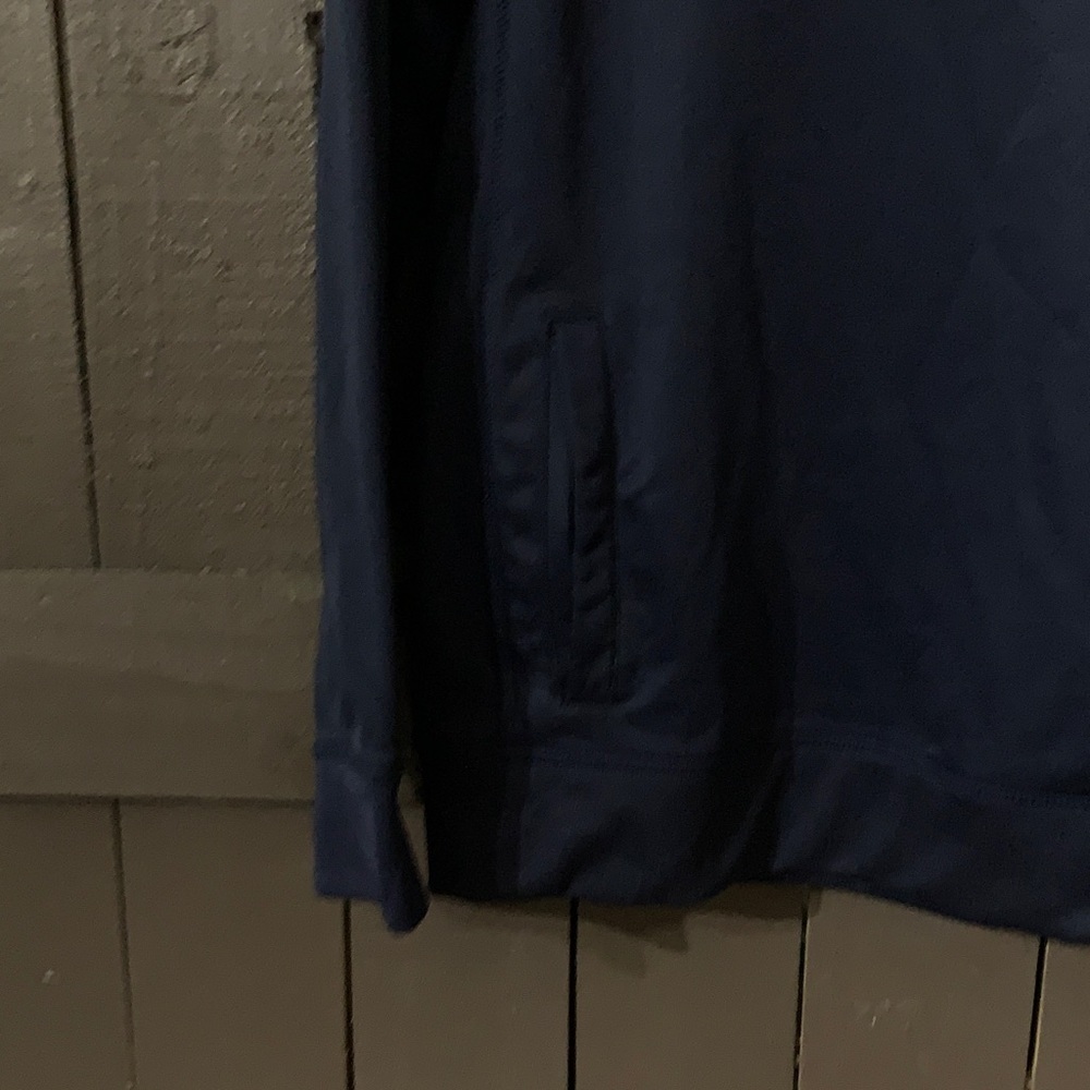 New England Patriots Kids Navy Hoodie - Picture 4 of 5